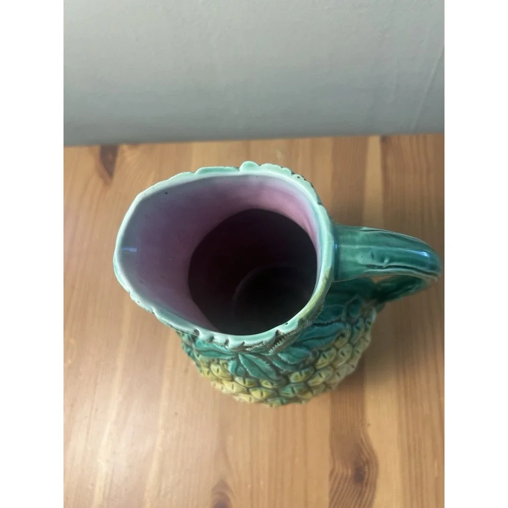 N/A vintage pineapple